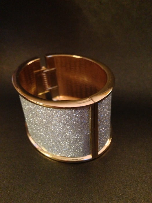 Silver and Gold Bracelet (Oval)