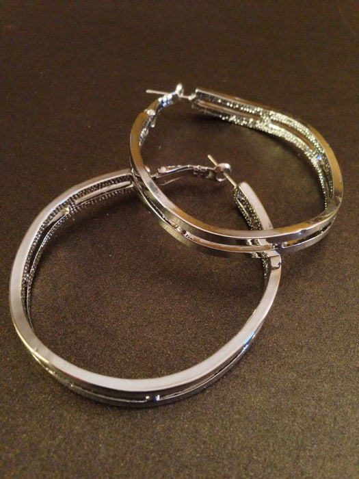 2  1/8" Wavy Oval Hoop Earring
