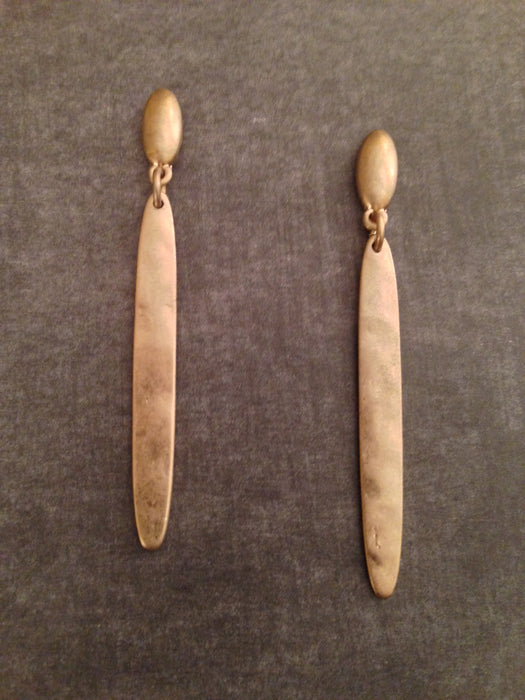 Hammered Metal Bar Earring