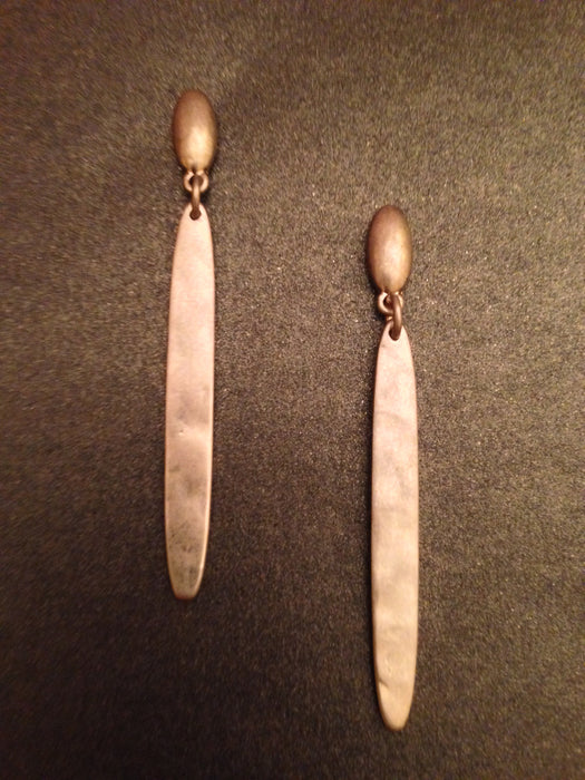 Hammered Metal Bar Earring