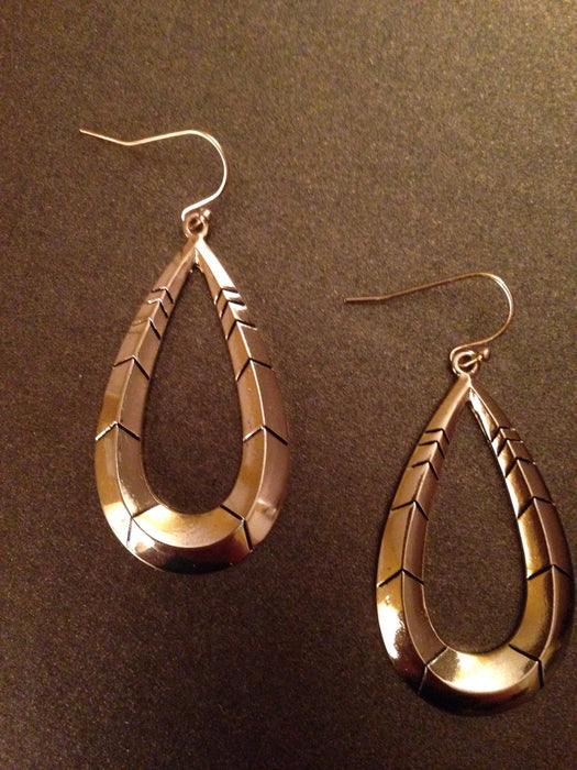 Chevron Textured Teardrop Earring