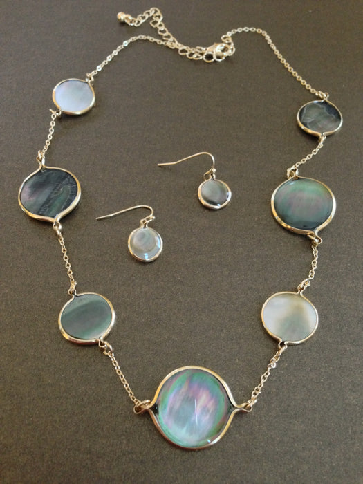 Polished Round Sea Shell Necklace Set