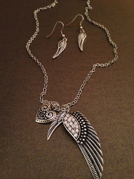 Angel Wings Necklace Set (Silver)