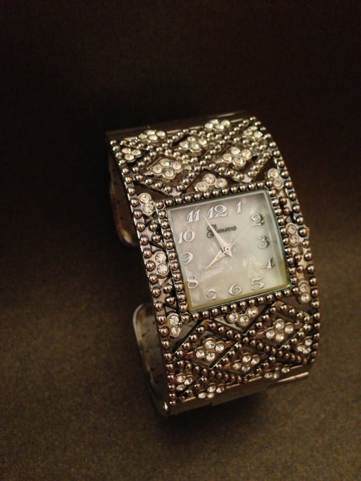 Victoria Bracelet Watch